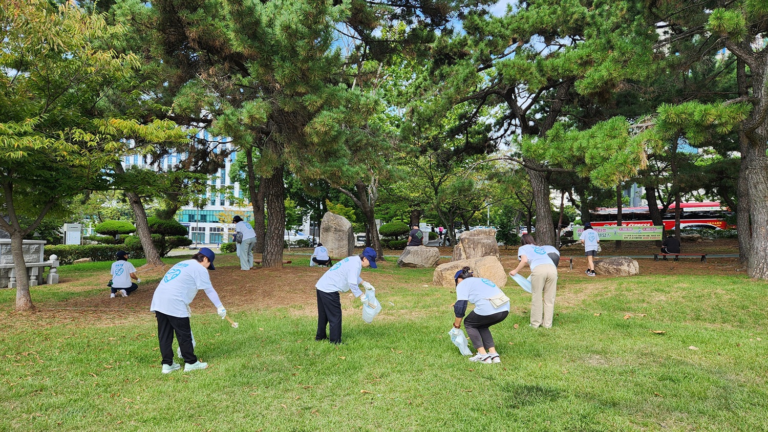 창원특례시,‘쓰봉크럽’과 함께 도심 속 기분좋은 새단장 나서
