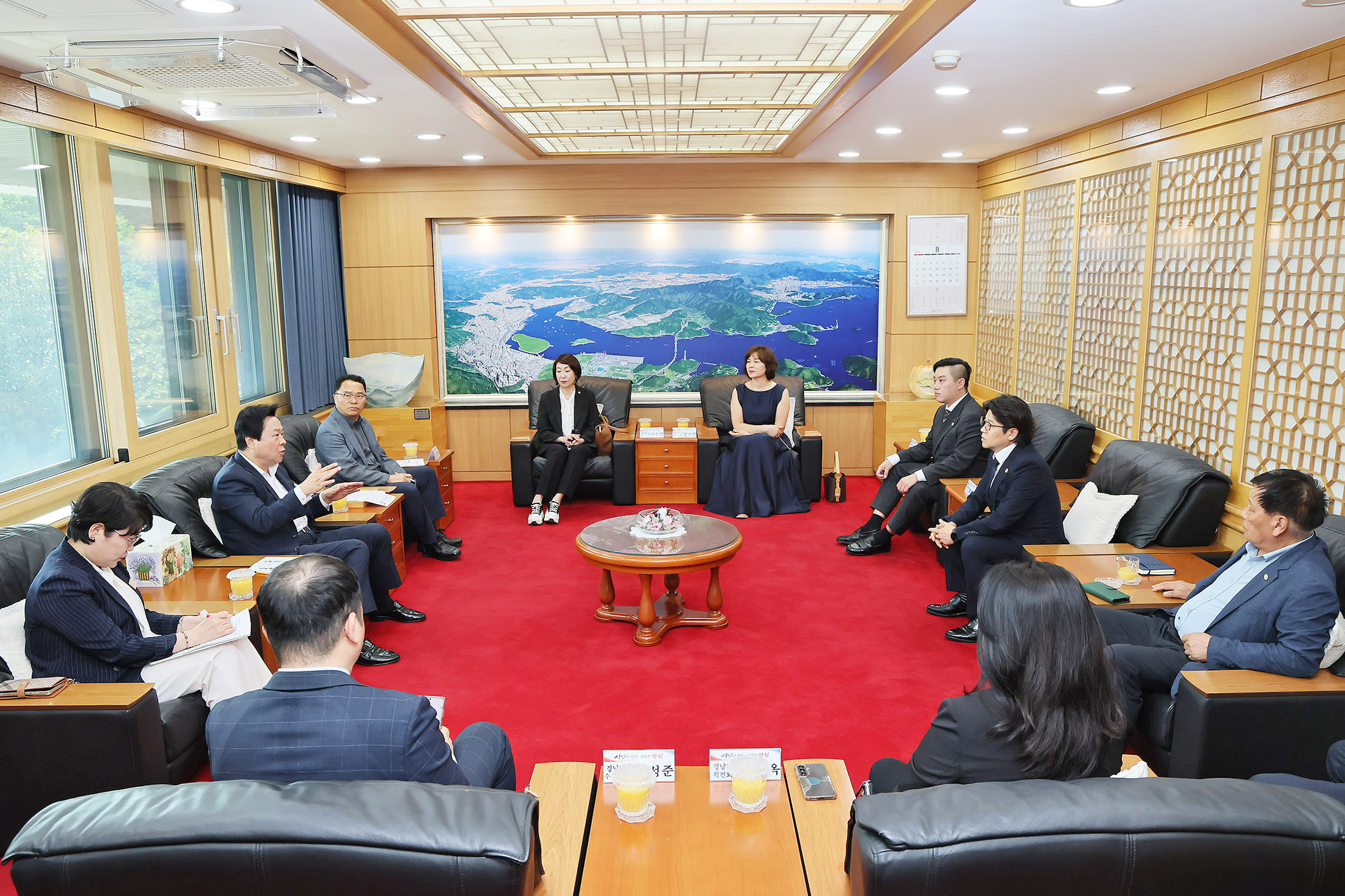 강기윤 창원특례시장, 한청 지도자 연합회 경남지부 접견